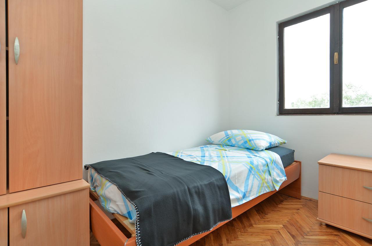 Apartments Dino 1700 Fazana Exterior photo