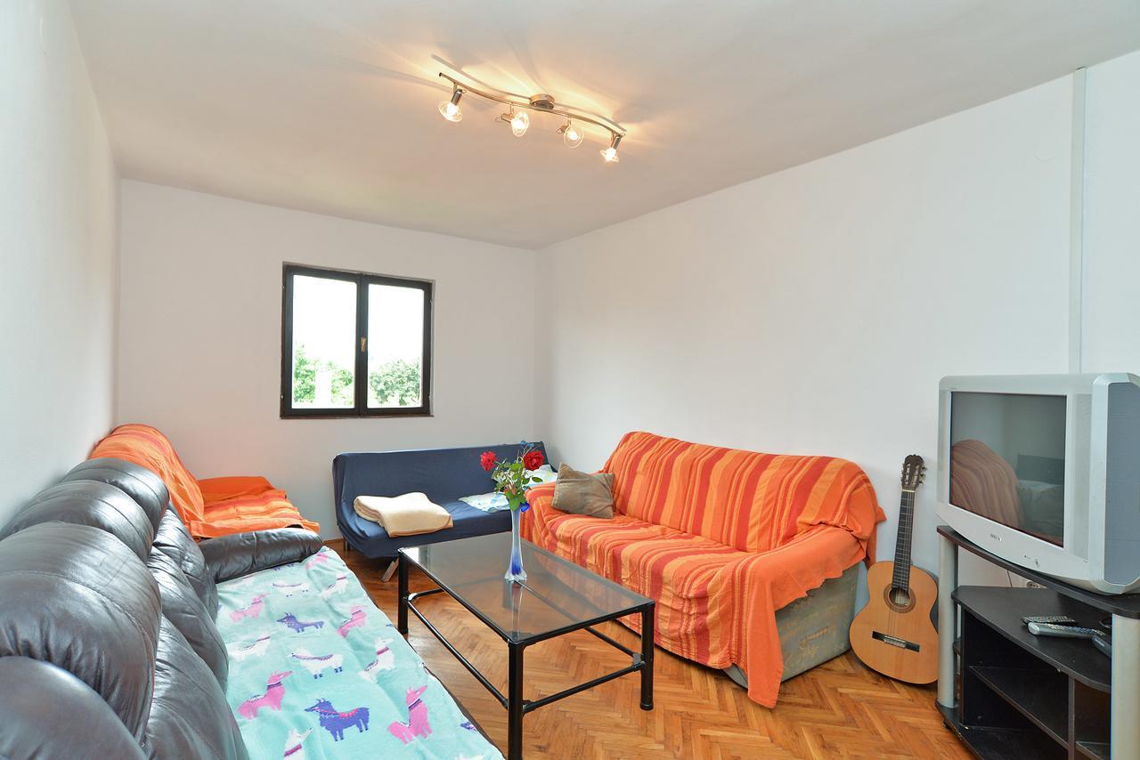 Apartments Dino 1700 Fazana Exterior photo